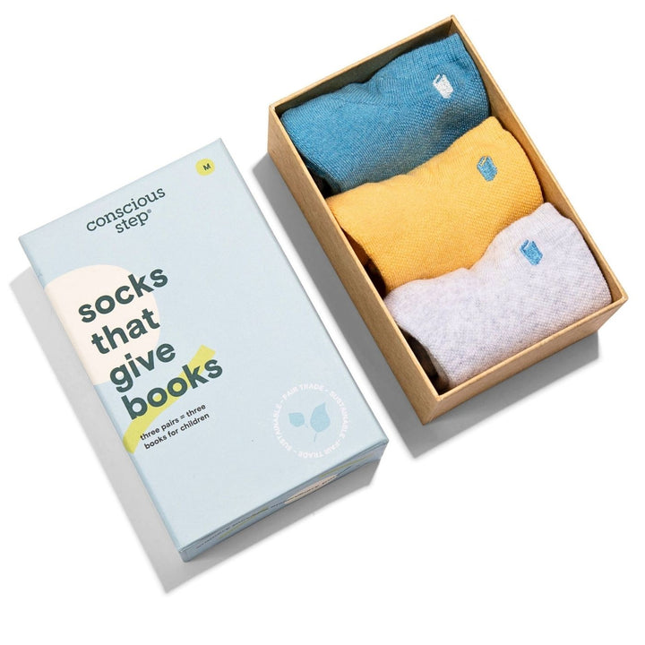 Socks that Give Books Ankle Gift Box
