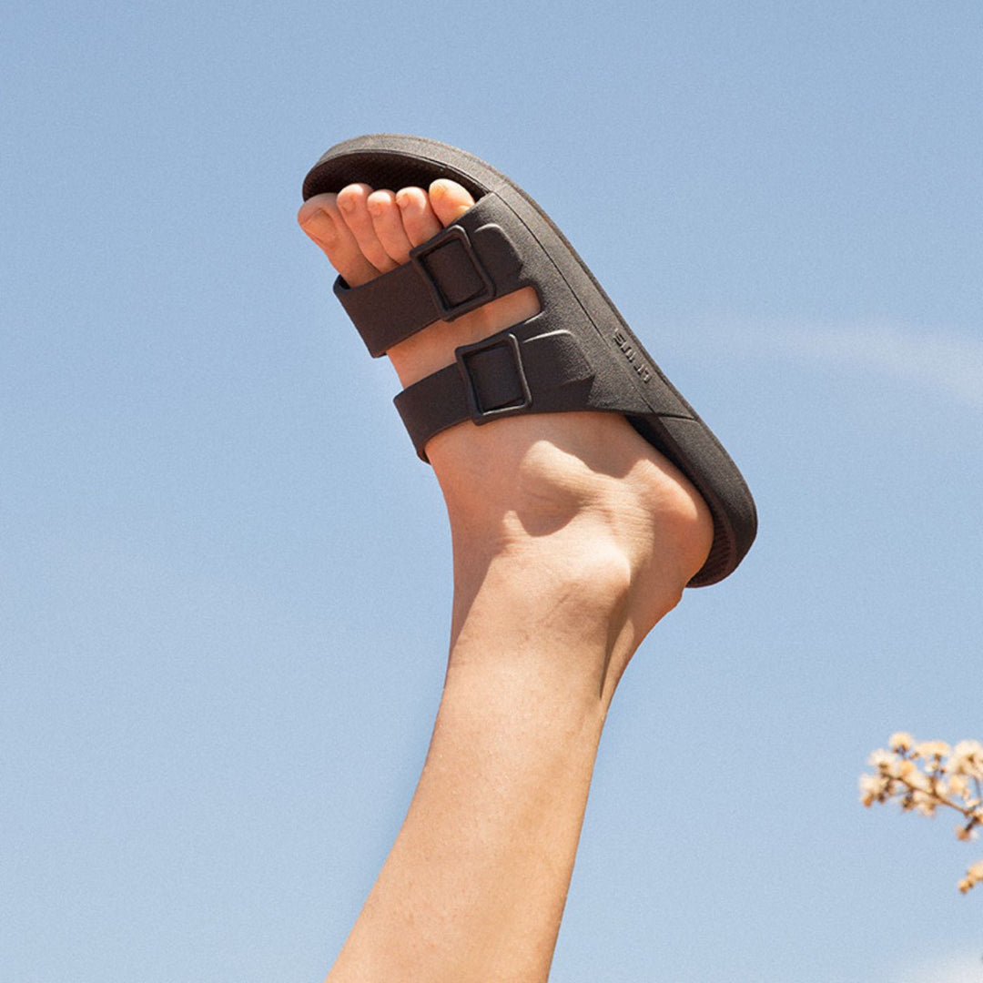 Linus Chumbo Sandals - Black