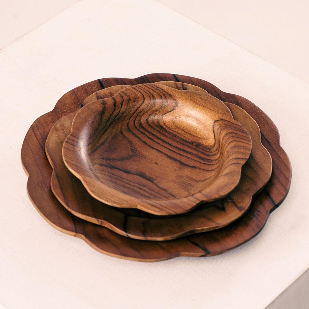 Wooden Scalloped Plate