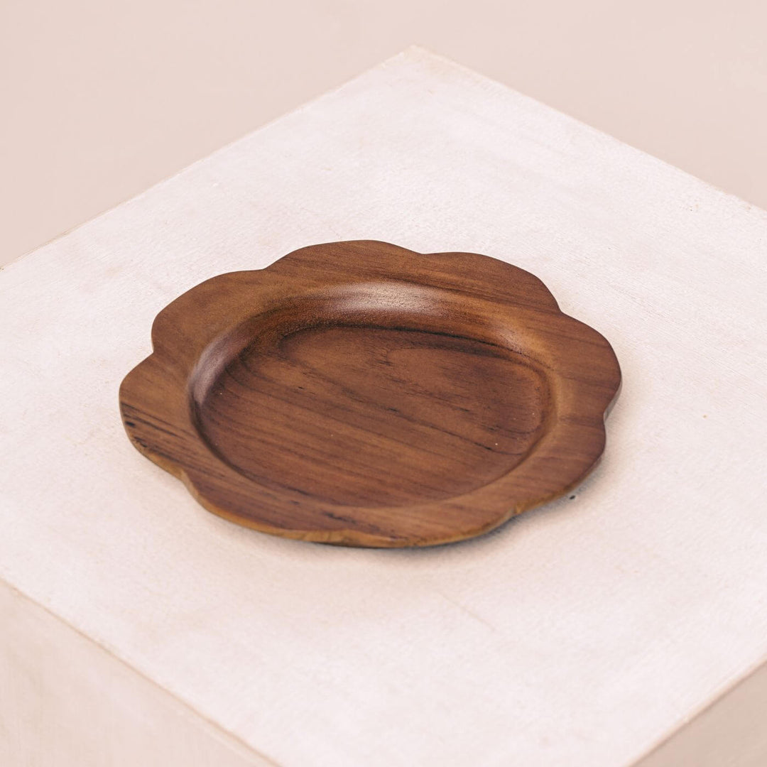 Wooden Scalloped Plate